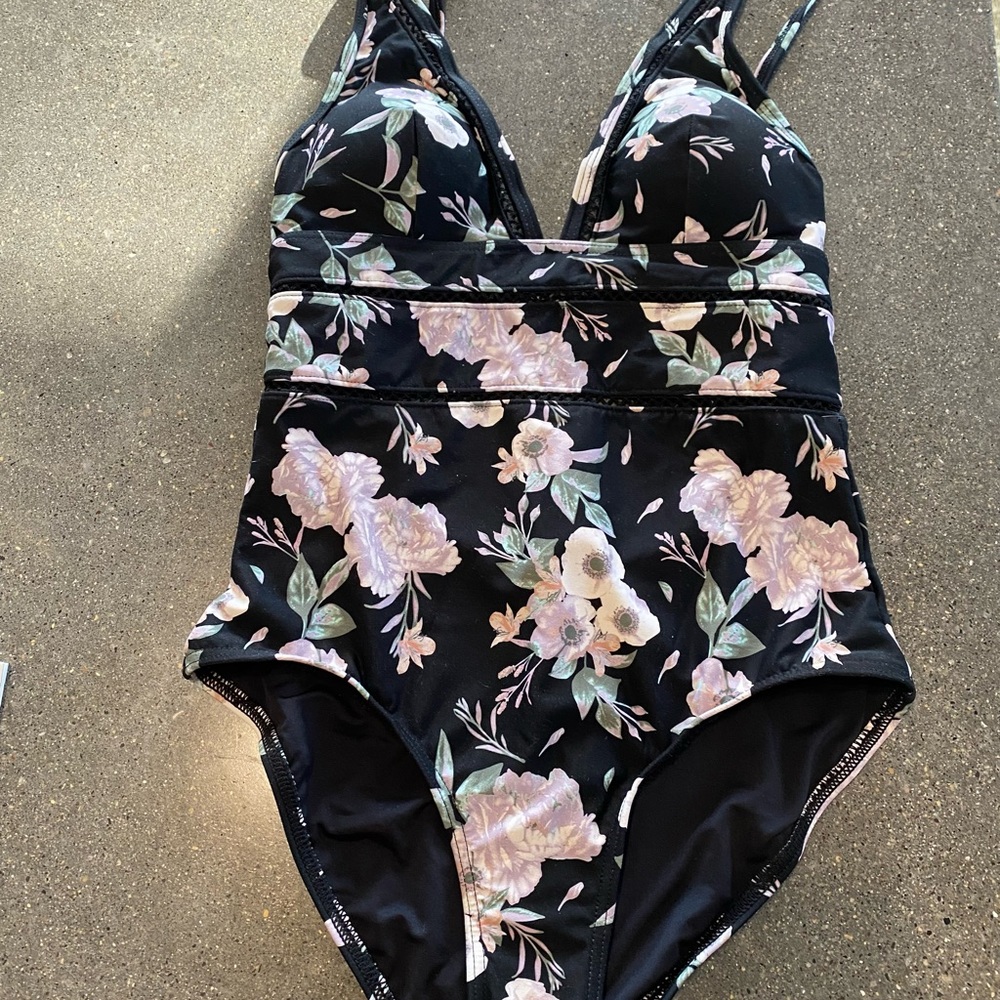 SEA LEVEL BLACK EVENING SHADOW FLORAL CUTOUT ONE PIECE NWT